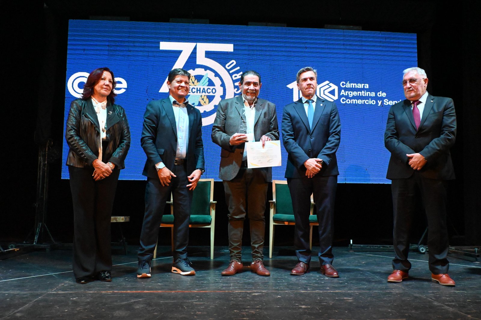 Así vivimos el acto por el 75° aniversario de FECHACO y la Provincialización del Chaco, junto a autoridades y dirigentes de toda la provincia.