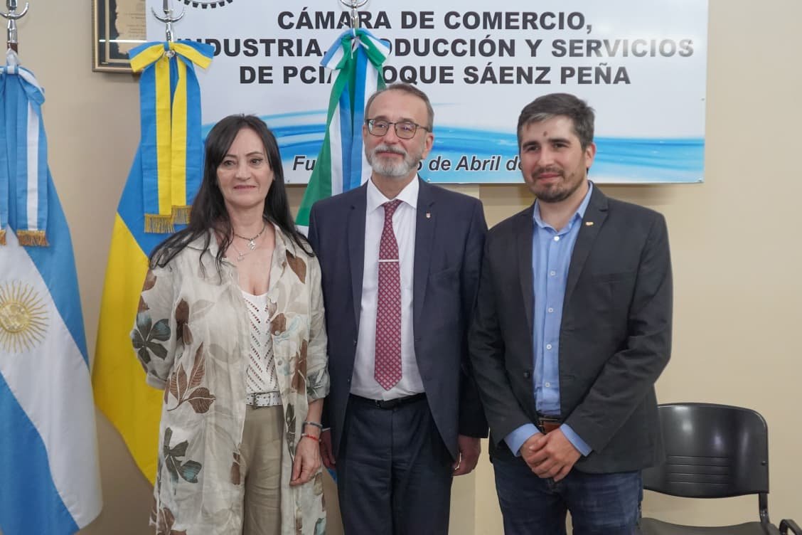Conversatorio con el Embajador de Ucrania