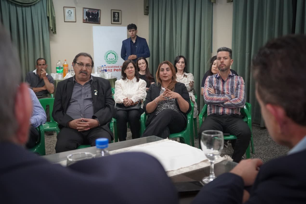 Conversatorio con el Embajador de Ucrania
